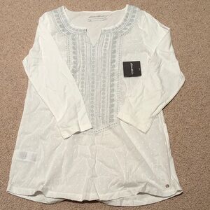 Eddie Bauer White and Blue Embroidered Tunic